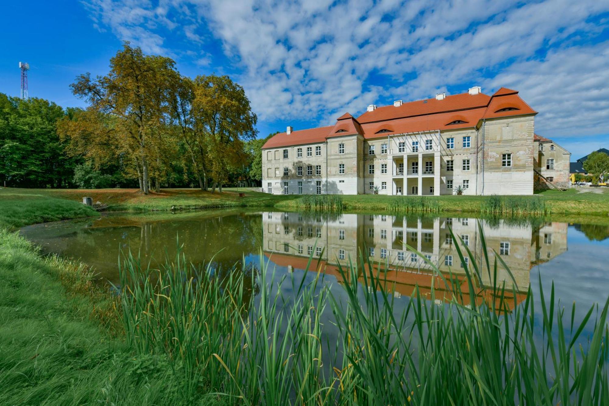 Hotel Palac Siemczyno Exterior foto